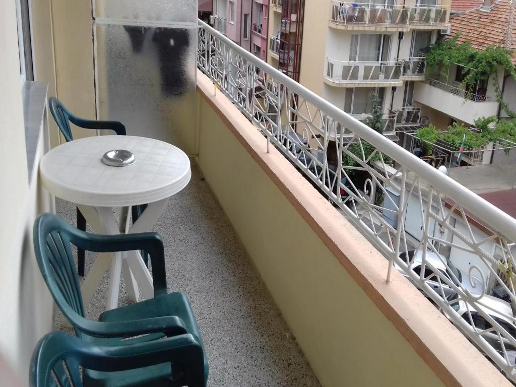 נסבר Къща За Гости Мишел מראה חיצוני תמונה